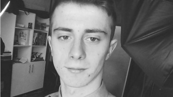 ТРАГЕДИЈА: Ово је младић чије је тело пронађено у реци Врбас (ФОТО) ТРАГЕДИЈА: Ово је младић чије је тело пронађено у реци Врбас (ФОТО)