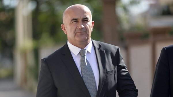 ЈОКОВИЋ ПОЗДРАВИО УСВАЈАЊЕ ТЕМЕЉНОГ УГОВОРА: То је интерес и СПЦ и Црне Горе ЈОКОВИЋ ПОЗДРАВИО УСВАЈАЊЕ ТЕМЕЉНОГ УГОВОРА: То је интерес и СПЦ и Црне Горе
