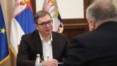 САСТАНАК СА БЕЛОРУСКИМ АМБАСАДОРОМ: Вучић разговарао са Валеријем Бриљовим о политичкој и економској ситуацији САСТАНАК СА БЕЛОРУСКИМ АМБАСАДОРОМ: Вучић разговарао са Валеријем Бриљовим о политичкој и економској ситуацији