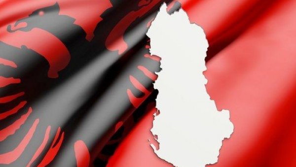ДЕО АЛБАНИЈЕ ЋЕ НЕСТАТИ: Забринути смо, таласи ће нас прогутати (ВИДЕО) ДЕО АЛБАНИЈЕ ЋЕ НЕСТАТИ: Забринути смо, таласи ће нас прогутати (ВИДЕО)