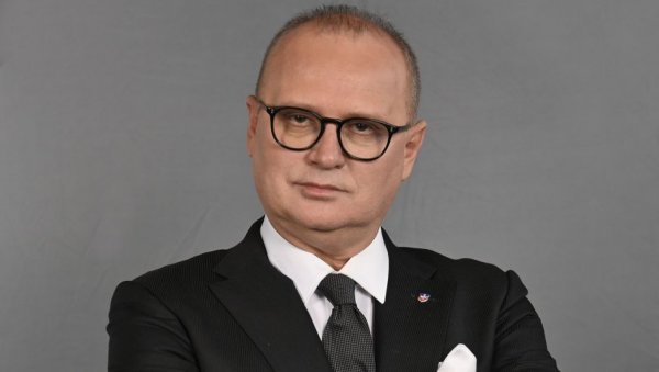 НАРИЦАЊЕ ГМ ЈУГОНОСТАЛГИЧАРА ЗА ТАБЛАМА УЛИЦА: Ауторски текст Горана Весића, заменика градоначелника Београда НАРИЦАЊЕ ГМ ЈУГОНОСТАЛГИЧАРА ЗА ТАБЛАМА УЛИЦА: Ауторски текст Горана Весића, заменика градоначелника Београда