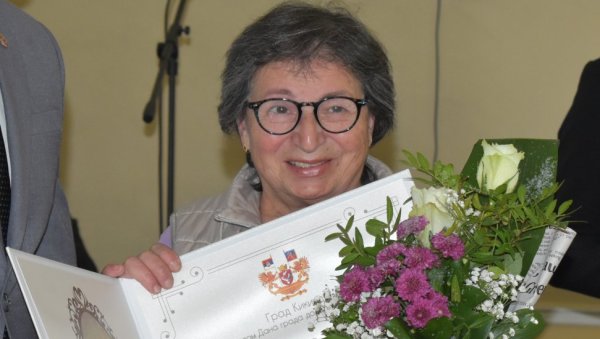 ПРЕПОЗНАТ ТРУД ТИХИХ ХЕРОЈА: У Кикинди уручена највиша градска признања за ову годину ПРЕПОЗНАТ ТРУД ТИХИХ ХЕРОЈА: У Кикинди уручена највиша градска признања за ову годину
