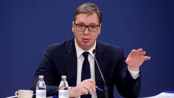 ПОЛИТИКО ЈОШ ЈЕДНОМ ОДАО ПРИЗНАЊЕ ПРЕДСЕДНИКУ ВУЧИЋУ: Шолак и његови новинари хоће да се поједу од муке ПОЛИТИКО ЈОШ ЈЕДНОМ ОДАО ПРИЗНАЊЕ ПРЕДСЕДНИКУ ВУЧИЋУ: Шолак и његови новинари хоће да се поједу од муке