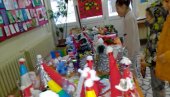 КЊИГА ПО КЊИГА – БИБЛИОТЕКА: Новогодишњи базар ученика ОШ „Стеван Јаковљевић“ у Параћину КЊИГА ПО КЊИГА – БИБЛИОТЕКА: Новогодишњи базар ученика ОШ „Стеван Јаковљевић“ у Параћину
