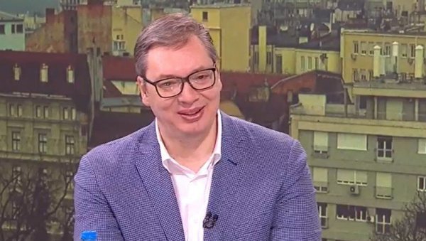 ВУЧИЋ У ЈУТАРЊЕМ ПРОГРАМУ: Код нас се славио само Божић, отац није дозвољавао јелке ВУЧИЋ У ЈУТАРЊЕМ ПРОГРАМУ: Код нас се славио само Божић, отац није дозвољавао јелке