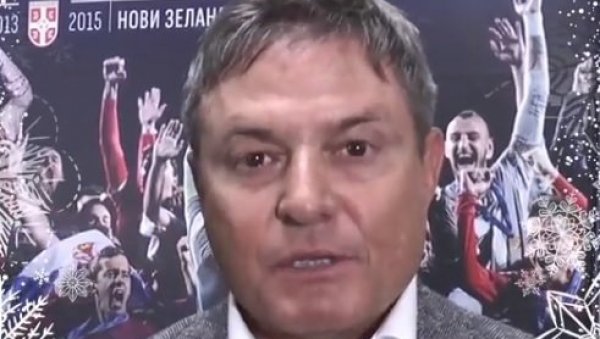И БОЖИЋ! Кад Драган Стојковић Пикси честита нову годину (ВИДЕО) И БОЖИЋ! Кад Драган Стојковић Пикси честита нову годину (ВИДЕО)