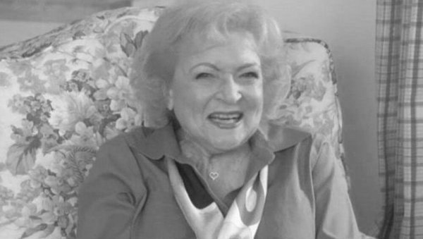 ПРЕМИНУЛА ИКОНА ХОЛИВУДА: Глумица Бети Вајт умрла у 99 години ПРЕМИНУЛА ИКОНА ХОЛИВУДА: Глумица Бети Вајт умрла у 99 години