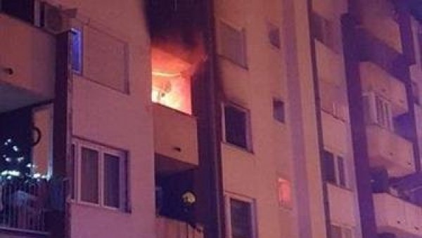 ДЕТАЉИ ТРАГЕДИЈЕ У БРАТУНЦУ: Пожар однео два живота у новогодишњој ноћи, седморо повређено (ФОТО) ДЕТАЉИ ТРАГЕДИЈЕ У БРАТУНЦУ: Пожар однео два живота у новогодишњој ноћи, седморо повређено (ФОТО)