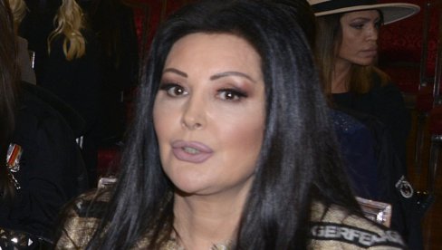 GODINAMA SAM ĆUTALA I PATILA U SEBI: Dragana Mirković o ozbiljnom zdravstvenom problemu koji je muči već duže vreme GODINAMA SAM ĆUTALA I PATILA U SEBI: Dragana Mirković o ozbiljnom zdravstvenom problemu koji je muči već duže vreme