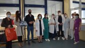 НИКОЛИНА ПРВА БЕБА У КИКИНДИ У НОВОЈ ГОДИНИ: Од Града добила 50.000 динара НИКОЛИНА ПРВА БЕБА У КИКИНДИ У НОВОЈ ГОДИНИ: Од Града добила 50.000 динара
