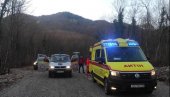 ПРИЧА КОЈА ЈЕ ОДУШЕВИЛА СПАСИОЦЕ: Пас 13 сати телом грејао повређеног планинара (ФОТО) ПРИЧА КОЈА ЈЕ ОДУШЕВИЛА СПАСИОЦЕ: Пас 13 сати телом грејао повређеног планинара (ФОТО)