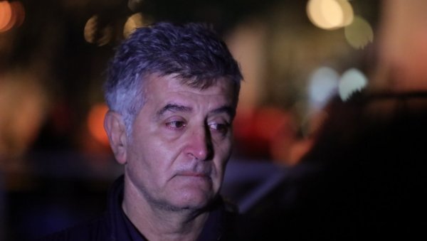 СВАКИ ДАН СЕ ЧУЈЕМ СА МАТЕЈЕВОМ МАЈКОМ И ДЕВОЈКОМ: Ненад Периш, отац несталог младића открио болне детаље СВАКИ ДАН СЕ ЧУЈЕМ СА МАТЕЈЕВОМ МАЈКОМ И ДЕВОЈКОМ: Ненад Периш, отац несталог младића открио болне детаље