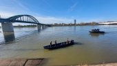 ЗАВРШЕНА ПРЕТРАГА КОД ТРАМВАЈСКОГ МОСТА: Рониоци се вратили код клуба Готик (ФОТО/ВИДЕО) ЗАВРШЕНА ПРЕТРАГА КОД ТРАМВАЈСКОГ МОСТА: Рониоци се вратили код клуба Готик (ФОТО/ВИДЕО)