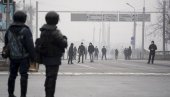У КАЗАХСТАНУ ПОЛИЦИЈСКИ ЧАС ДВЕ НЕДЕЉЕ: Сукоби демонстраната и полиције били крвави У КАЗАХСТАНУ ПОЛИЦИЈСКИ ЧАС ДВЕ НЕДЕЉЕ: Сукоби демонстраната и полиције били крвави