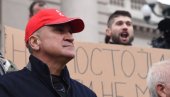 NARODNI SKUP ZA ĐOKOVIĆA: Zapalite sveću za Novaka i ceo slobodarski svet (FOTO) NARODNI SKUP ZA ĐOKOVIĆA: Zapalite sveću za Novaka i ceo slobodarski svet (FOTO)