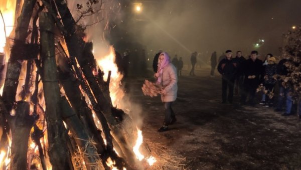 ОВО СУ НЕРАДНИ ДАНИ ЗА БОЖИЋ У ЦРНОЈ ГОРИ: Први дан Божића пада у суботу