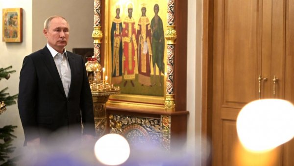 ПУТИН ЧЕСТИТАО БОЖИЋ: Један од највећих и најомиљенијих хришћанских празника ПУТИН ЧЕСТИТАО БОЖИЋ: Један од највећих и најомиљенијих хришћанских празника