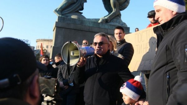 ИМА НАЈМАЊЕ 11 ЉУДИ КОЈИ НИКАДА НЕЋЕ ЗНАТИ... Аустралијанци најјаче до сада ударили на Срђана Ђоковића ИМА НАЈМАЊЕ 11 ЉУДИ КОЈИ НИКАДА НЕЋЕ ЗНАТИ... Аустралијанци најјаче до сада ударили на Срђана Ђоковића
