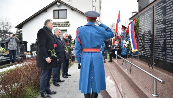 СРПСКА ЈЕДИНА ИМА СМИСЛА: Почело обележавање 9. јануара - Дана Републике СРПСКА ЈЕДИНА ИМА СМИСЛА: Почело обележавање 9. јануара - Дана Републике