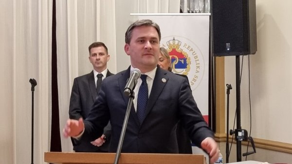 НИКОЛА СЕЛАКОВИЋ У САД: Велики потенцијал дијаспоре у САД,Срби у расејању приоритет НИКОЛА СЕЛАКОВИЋ У САД: Велики потенцијал дијаспоре у САД,Срби у расејању приоритет