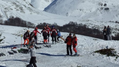 DRŽAVA ĆE POMOĆI, STARA PLANINA IMA OGROMAN POTENCIJAL: Vučić najavio novi put od Kalne ka vrhu, a biće razmotrena i gradnja gondole DRŽAVA ĆE POMOĆI, STARA PLANINA IMA OGROMAN POTENCIJAL: Vučić najavio novi put od Kalne ka vrhu, a biće razmotrena i gradnja gondole