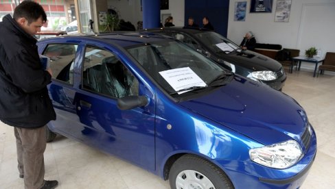 NAJVIŠE UZIMANI AUTOMOBILI: Sklopljeno više od 18.000 lizing ugovora NAJVIŠE UZIMANI AUTOMOBILI: Sklopljeno više od 18.000 lizing ugovora
