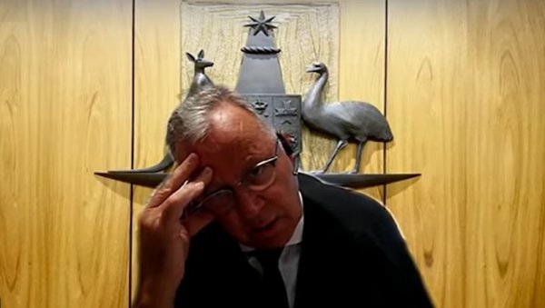 АКО ГА САД БРУТАЛНО ИЗБАЦИТЕ... Невероватан крај суђења Ђоковићу, судија одушевио цео свет! АКО ГА САД БРУТАЛНО ИЗБАЦИТЕ... Невероватан крај суђења Ђоковићу, судија одушевио цео свет!