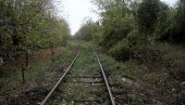 ПРОДАЈЕ СЕ СТАРА ПРУГА ПОЖАРЕВАЦ-КОСТОЛАЦ: Чак 19.500 тона старих шина и остале опреме ПРОДАЈЕ СЕ СТАРА ПРУГА ПОЖАРЕВАЦ-КОСТОЛАЦ: Чак 19.500 тона старих шина и остале опреме