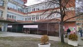 U OPŠTOJ BOLNICI U JAGODINI PREMINUO JEDAN PACIJENT: Na respiratoru samo jedan pacijent U OPŠTOJ BOLNICI U JAGODINI PREMINUO JEDAN PACIJENT: Na respiratoru samo jedan pacijent