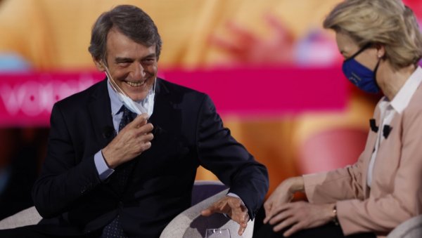 ВЕЛИКИ ЕВРОПЉАНИН И ПОНОСНИ ИТАЛИЈАН: Председница ЕК изразила саучешће поводом смрти Сасолија ВЕЛИКИ ЕВРОПЉАНИН И ПОНОСНИ ИТАЛИЈАН: Председница ЕК изразила саучешће поводом смрти Сасолија