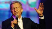 MIROSLAV NA TRGU: Srpska Nova godina u Kraljevu uz pesmu, iće i piće MIROSLAV NA TRGU: Srpska Nova godina u Kraljevu uz pesmu, iće i piće