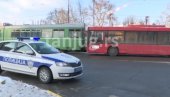 УДЕС У БЕОГРАДУ: Сударили се трамвај и аутобус, направљена велика колона УДЕС У БЕОГРАДУ: Сударили се трамвај и аутобус, направљена велика колона