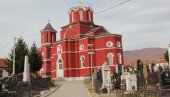 ЉУТИ ЗБОГ КАТАНАЦА: Врањанци револтирани закључавањем споредних улаза у градско гробље ЉУТИ ЗБОГ КАТАНАЦА: Врањанци револтирани закључавањем споредних улаза у градско гробље