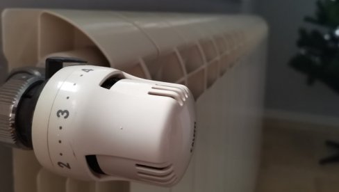 INVERTER KLIMA ILI NORVEŠKI RADIJATOR: Šta je jeftinije za grejanje i kolika je razlika u potrošnji struje?