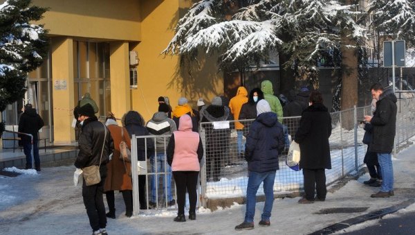 ОМИКРОН 80, ДЕЛТА 20: Заражавају се и они коју су пре месец-два прележали корону, а ево како да препознате који сој имате ОМИКРОН 80, ДЕЛТА 20: Заражавају се и они коју су пре месец-два прележали корону, а ево како да препознате који сој имате