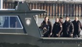 NEMA GA VEĆ 15 DANA: Ministar Vulin i Matejev otac se pridružili potrazi (FOTO/VIDEO) NEMA GA VEĆ 15 DANA: Ministar Vulin i Matejev otac se pridružili potrazi (FOTO/VIDEO)