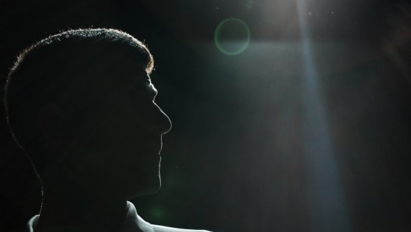 КРАЈ НОВАКОВЕ ГОЛГОТЕ: Ђоковић полетео за Дубаи, авион каснио (ФОТО) КРАЈ НОВАКОВЕ ГОЛГОТЕ: Ђоковић полетео за Дубаи, авион каснио (ФОТО)