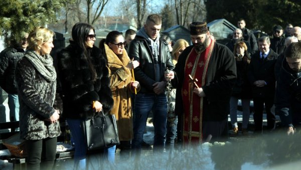 МИСТЕРИЈА ДУГА 24 ГОДИНЕ: Шта се о мотиву убиства Аркана зна до данас МИСТЕРИЈА ДУГА 24 ГОДИНЕ: Шта се о мотиву убиства Аркана зна до данас