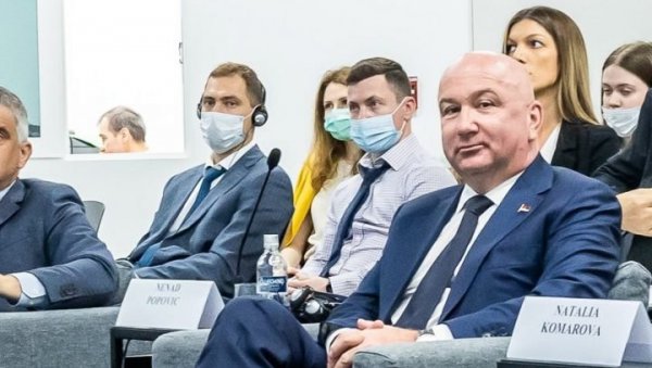 МИНИСТАР ПОПОВИЋ ПОРУЧИО ИЗ ДУБАИЈА: Србији је потребна нуклеарна електрана МИНИСТАР ПОПОВИЋ ПОРУЧИО ИЗ ДУБАИЈА: Србији је потребна нуклеарна електрана