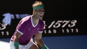 UŽIVA BEZ PROTERANOG ĐOKOVIĆA: Nadal briljira na Australijan openu i zasmejava publiku UŽIVA BEZ PROTERANOG ĐOKOVIĆA: Nadal briljira na Australijan openu i zasmejava publiku