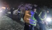 AUTOMOBIL SLETEO U REKU: Saobraćajna nesreća kod Prijepolja, povređene tri osobe (FOTO) AUTOMOBIL SLETEO U REKU: Saobraćajna nesreća kod Prijepolja, povređene tri osobe (FOTO)