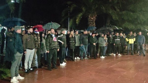 ПРОТЕСТ У БАРУ: Барани разочарани Дритановим потезом ПРОТЕСТ У БАРУ: Барани разочарани Дритановим потезом