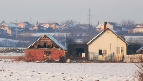 РОДИТЕЉИ ПРОДАЛИ, СВЕКАР И СВЕКРВА УБИЛИ? Истрага о вишемесечном злостављању и смрти Кристине Н. (16) у Смедеревској Паланци РОДИТЕЉИ ПРОДАЛИ, СВЕКАР И СВЕКРВА УБИЛИ? Истрага о вишемесечном злостављању и смрти Кристине Н. (16) у Смедеревској Паланци
