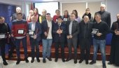 UDRUŽENJE NOVINARA CRNE GORE PREKRŠILO SANKCIJE RUSIJI: Sputnjik dobio godišnju nagradu UDRUŽENJE NOVINARA CRNE GORE PREKRŠILO SANKCIJE RUSIJI: Sputnjik dobio godišnju nagradu