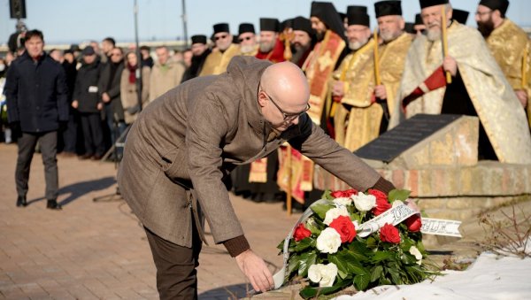 ВУЧЕВИЋ: Једном годишње да се одржи помен свим жртвама Новосадске рације ВУЧЕВИЋ: Једном годишње да се одржи помен свим жртвама Новосадске рације