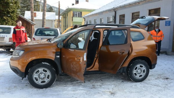 БРЖЕ ДО ПАЦИЈЕНАТА: Здравствена станица у Ушћу код Краљева добила ново теренско возило БРЖЕ ДО ПАЦИЈЕНАТА: Здравствена станица у Ушћу код Краљева добила ново теренско возило