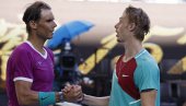ŠAPOVALOV BESNEO POSLE PORAZA: Nadal je povlašćen, nije pošteno da radi šta hoće ŠAPOVALOV BESNEO POSLE PORAZA: Nadal je povlašćen, nije pošteno da radi šta hoće