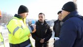 МИНИСТАР МОМИРОВИЋ: Зима неће зауставити изградњу инфраструктурних пројеката МИНИСТАР МОМИРОВИЋ: Зима неће зауставити изградњу инфраструктурних пројеката