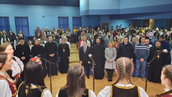 САВИНДАН ПОД МАЈЕВИЦОМ: У Угљевику већ почели да прослављају у част српског просветитеља (ФОТО) САВИНДАН ПОД МАЈЕВИЦОМ: У Угљевику већ почели да прослављају у част српског просветитеља (ФОТО)