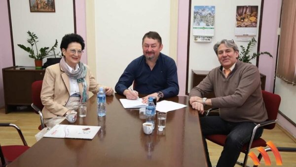 БЕСПЛАТНИ ОЧНИ ПРЕГЛЕДИ: Врхунски лекари из Русије и Србије у Сечњу БЕСПЛАТНИ ОЧНИ ПРЕГЛЕДИ: Врхунски лекари из Русије и Србије у Сечњу